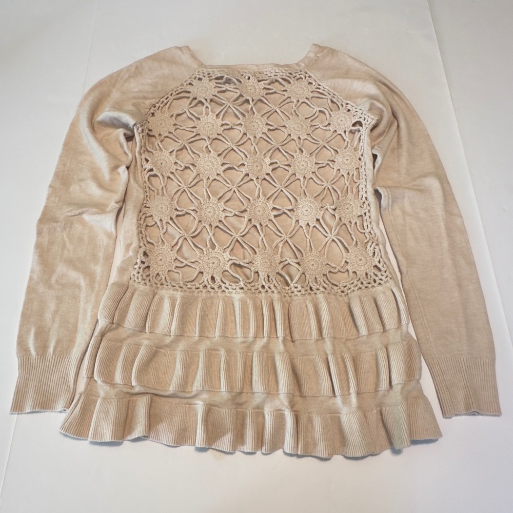 Sioni Lush Beige Crochet Lace Back Ruffle Hem Sweater Womens Med‎ Wool blend New